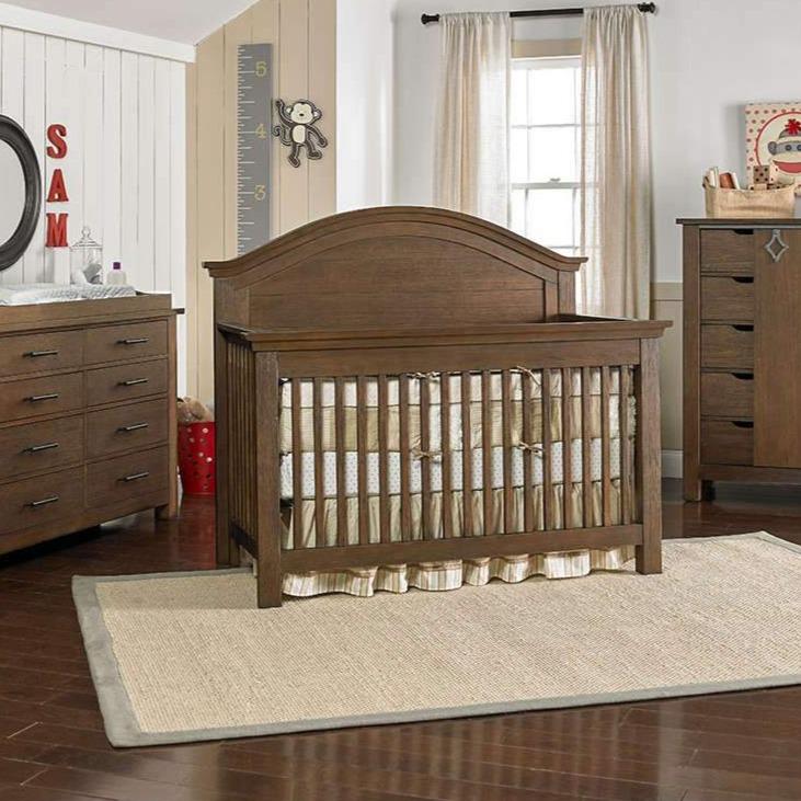 Dolce Babi Lucca Convertible Curve Top Crib